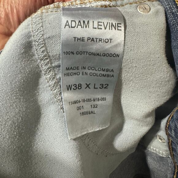 Adam Levine Mens Size 38 x 32 Medium Wash Distressed Patriot Straight Jeans - Picture 2 of 7